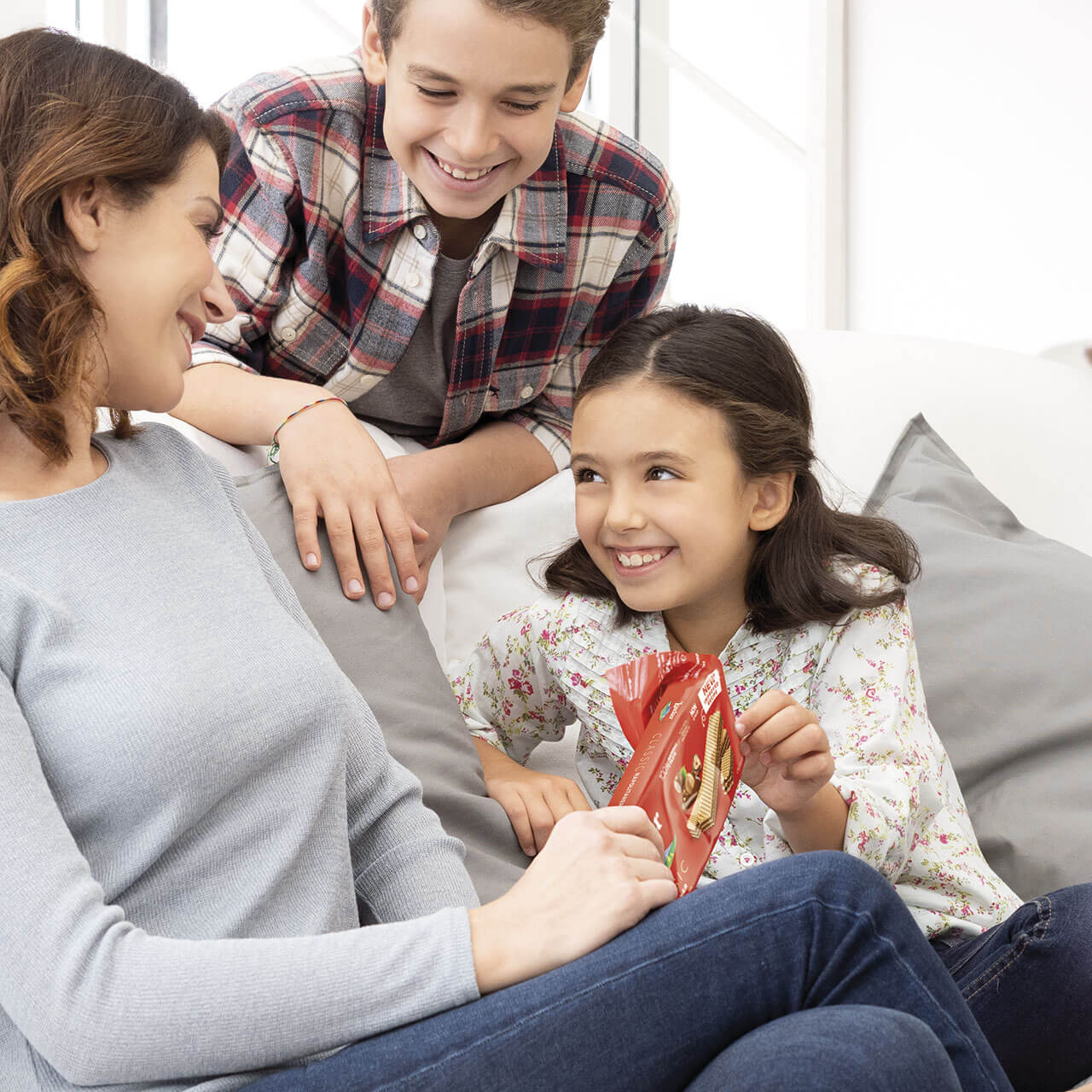 Classic Hazelnut, Creme-Filled Wafer Cookies, 6.17 oz. Bag - Image 5