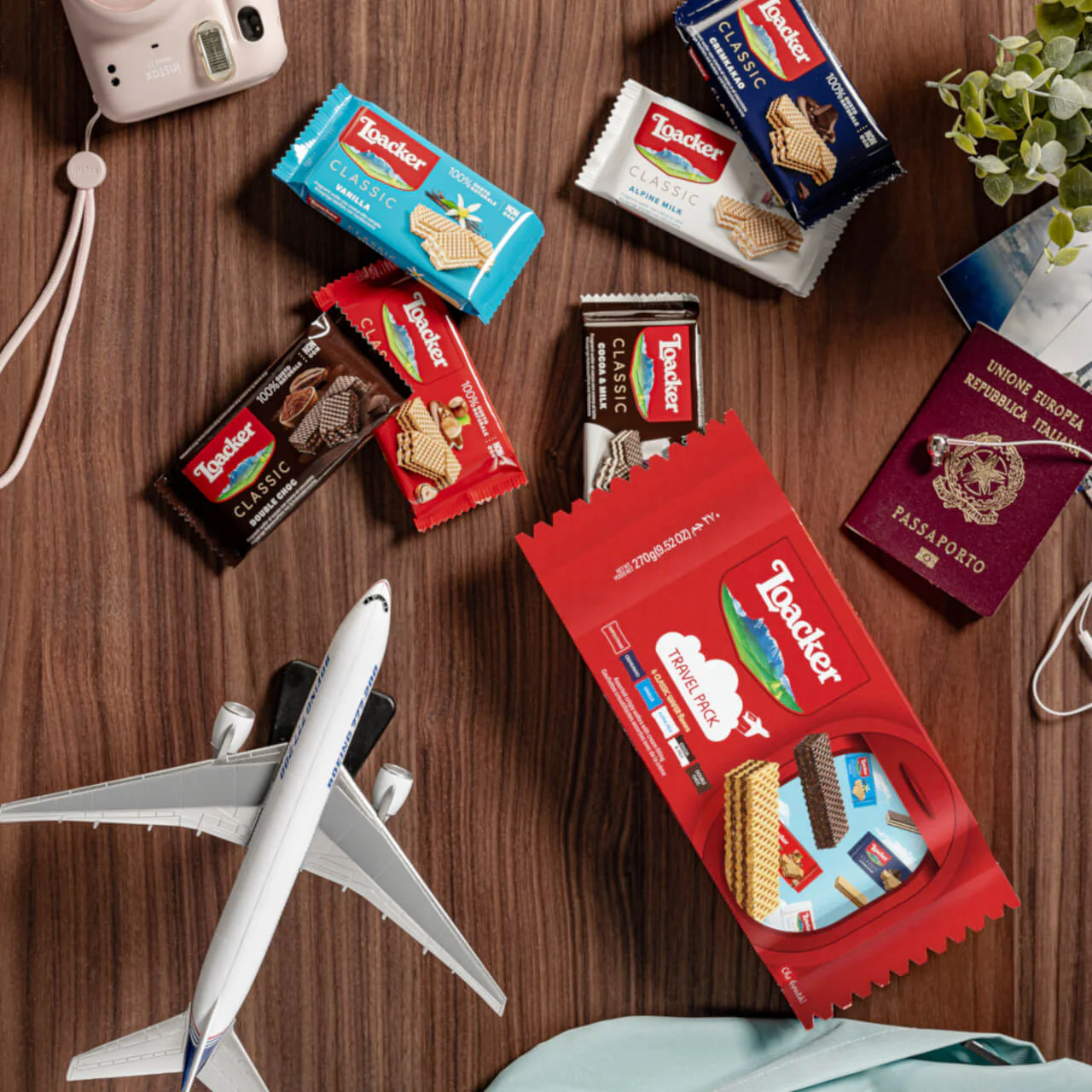 Classic Wafers Variety Pack of Creme-Filled Wafer Cookies, 9.52 oz. Bag - Image 6