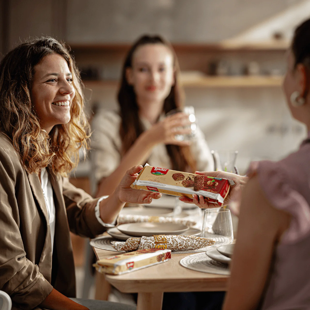 Patisserie Crème Noisette, Chocolate Coated Specialty, 3.53 oz. Box - Image 4